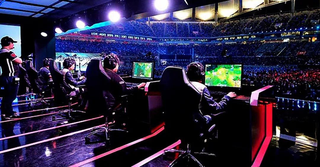 25秋第七周最佳阵容：武汉ES四人上榜，Alan获双料周最佳